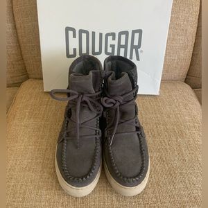 Cougar Fabiola Suede Moccasin Bootie Size 8 Grey